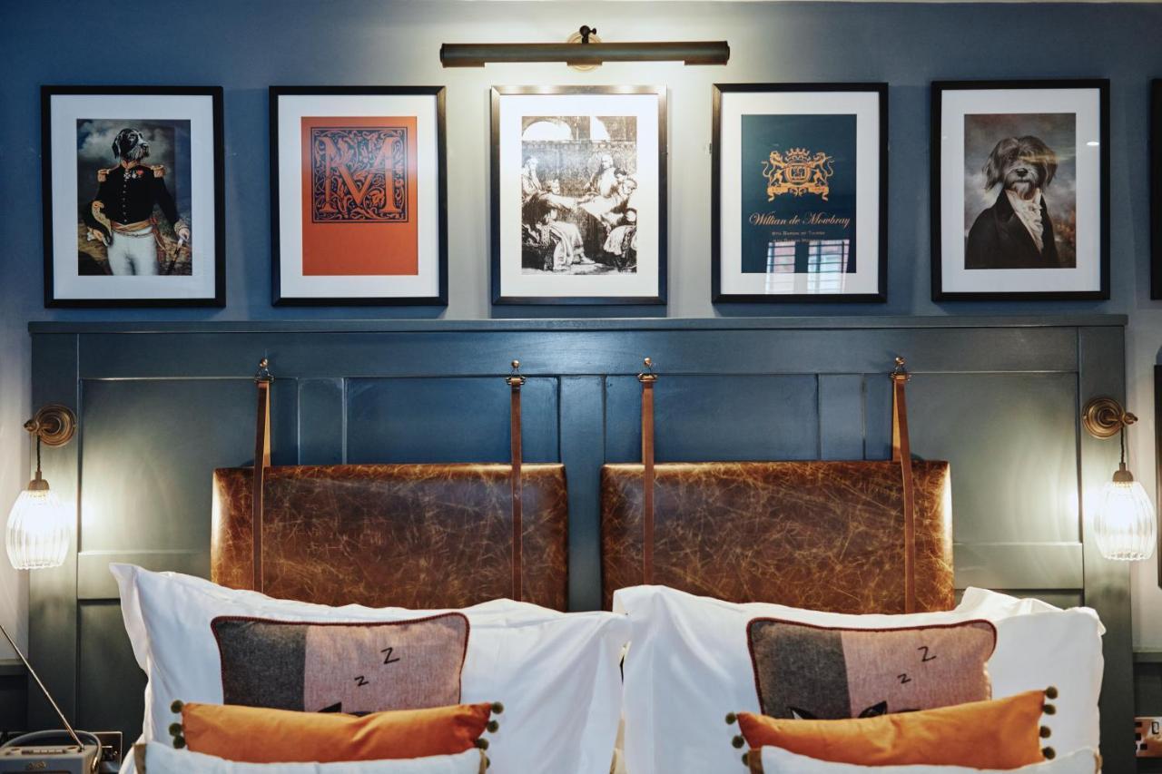 Kings Arms - Egham-Windsor Hotel Bagian luar foto